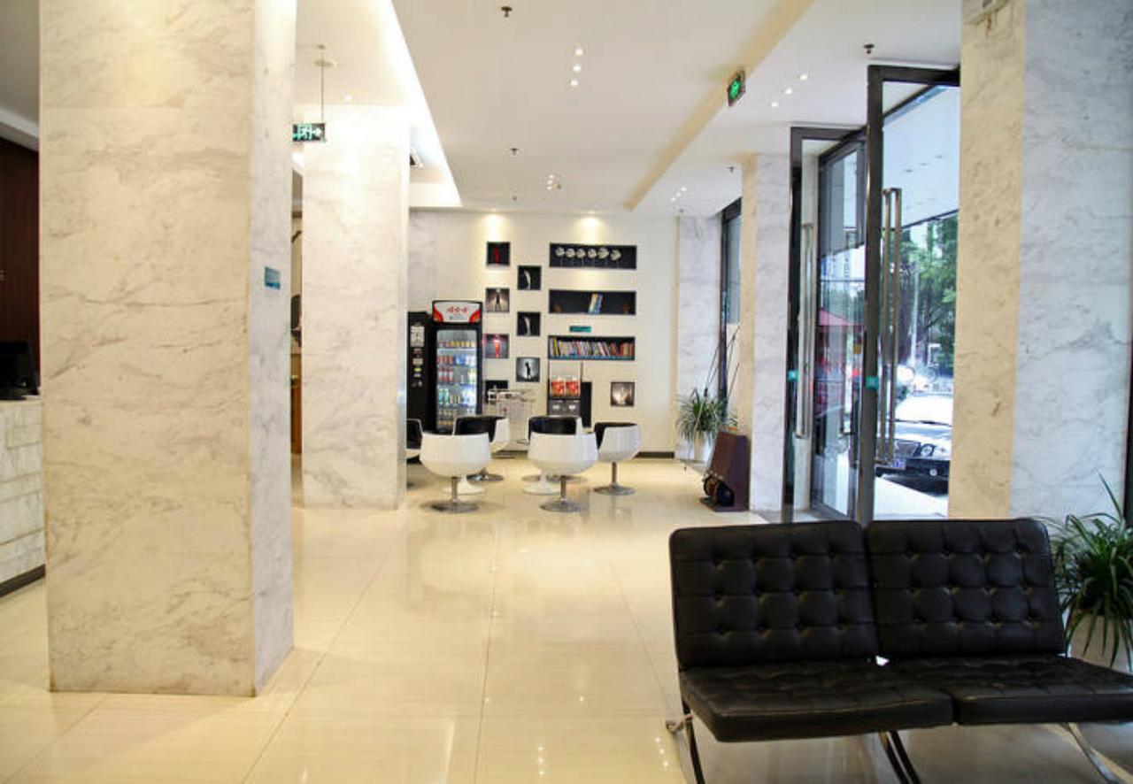 City Comfort Inn Liuzhou North Railway Station Branch Экстерьер фото